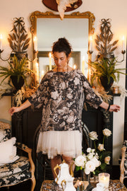 Market Of Stars-Looking Glass Luxe Tee