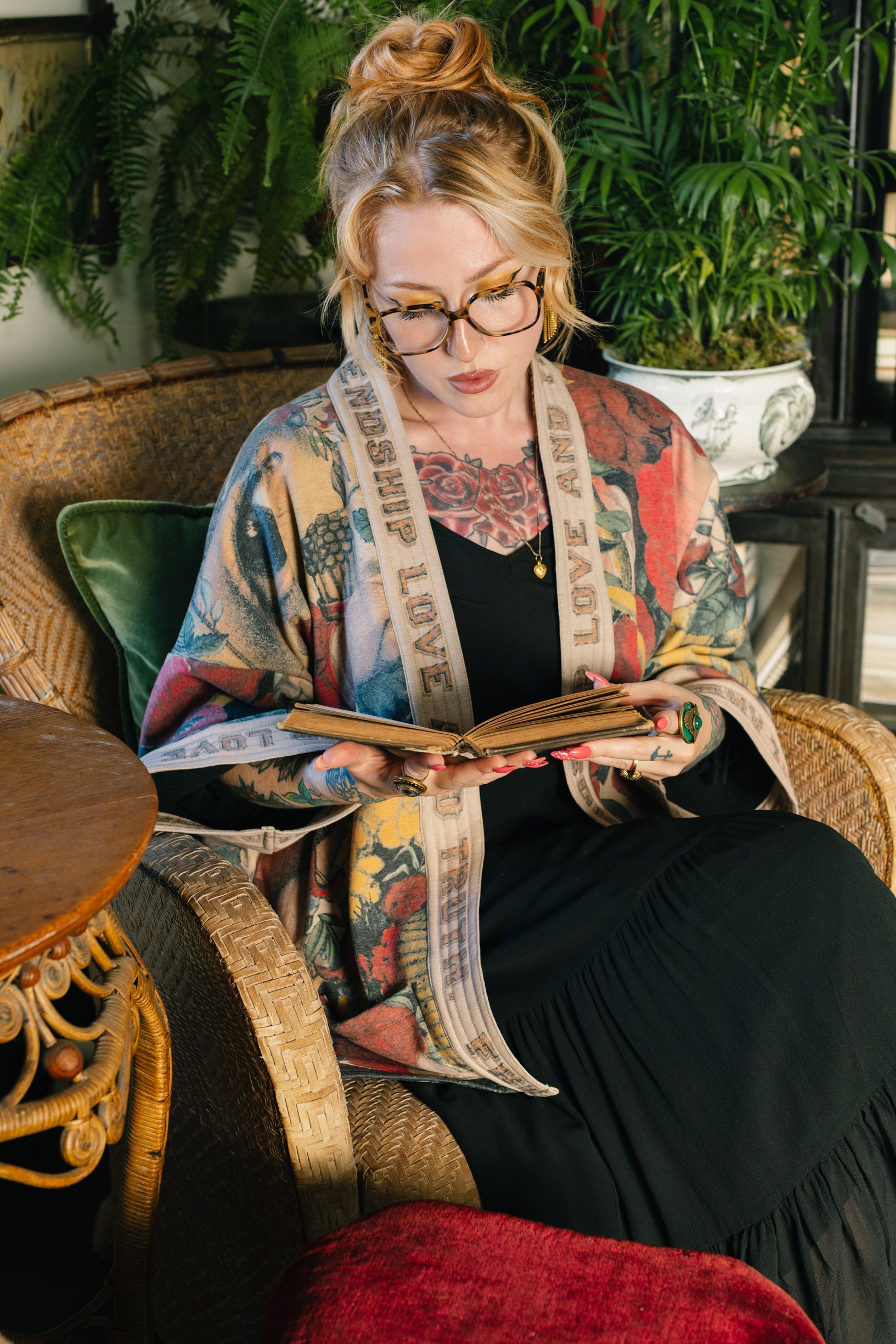 Market Of Stars Friendship Love And Truth Cottage Cardigan