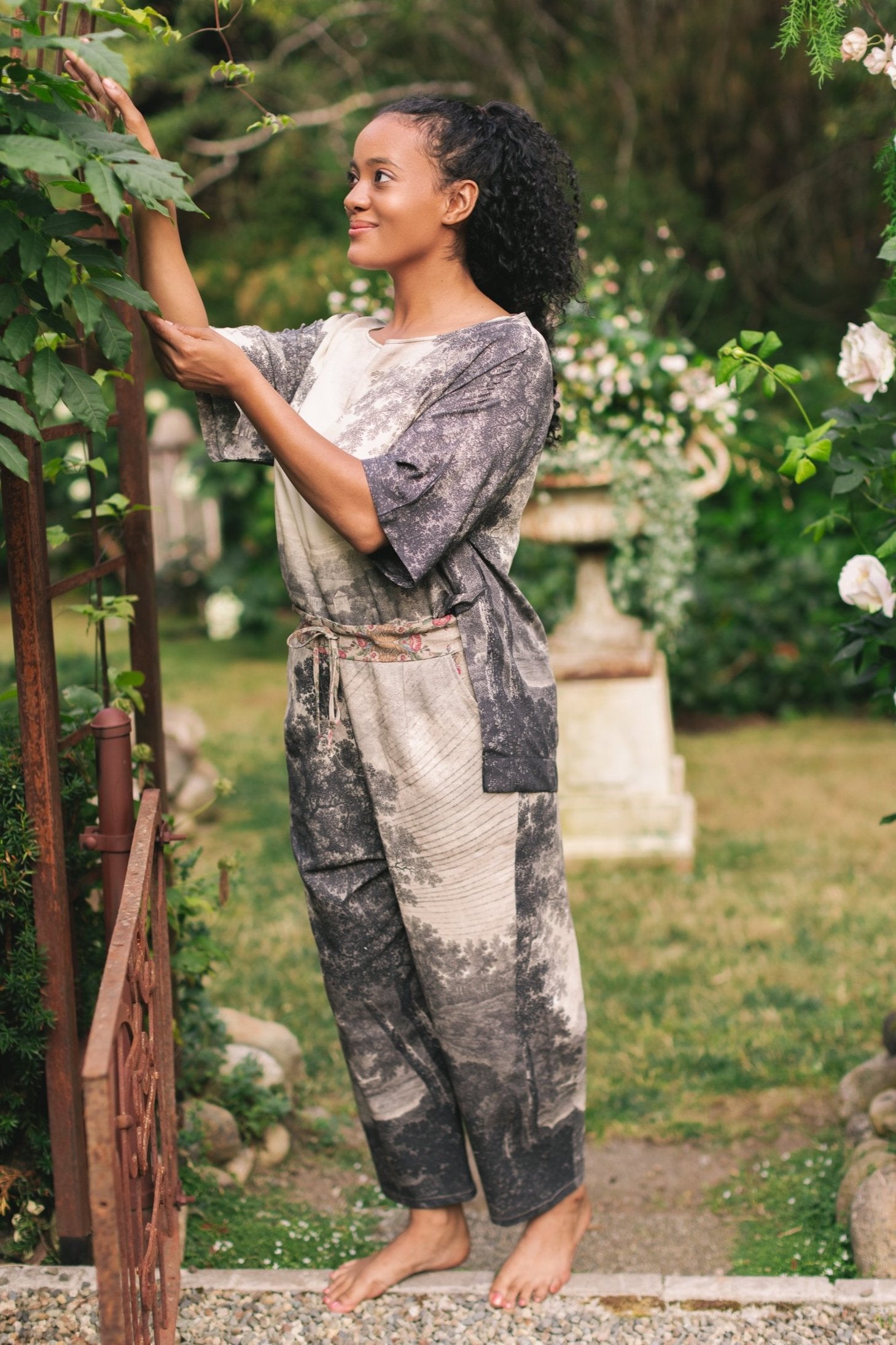 Market Of Stars-Still I Rise Luxe Tee