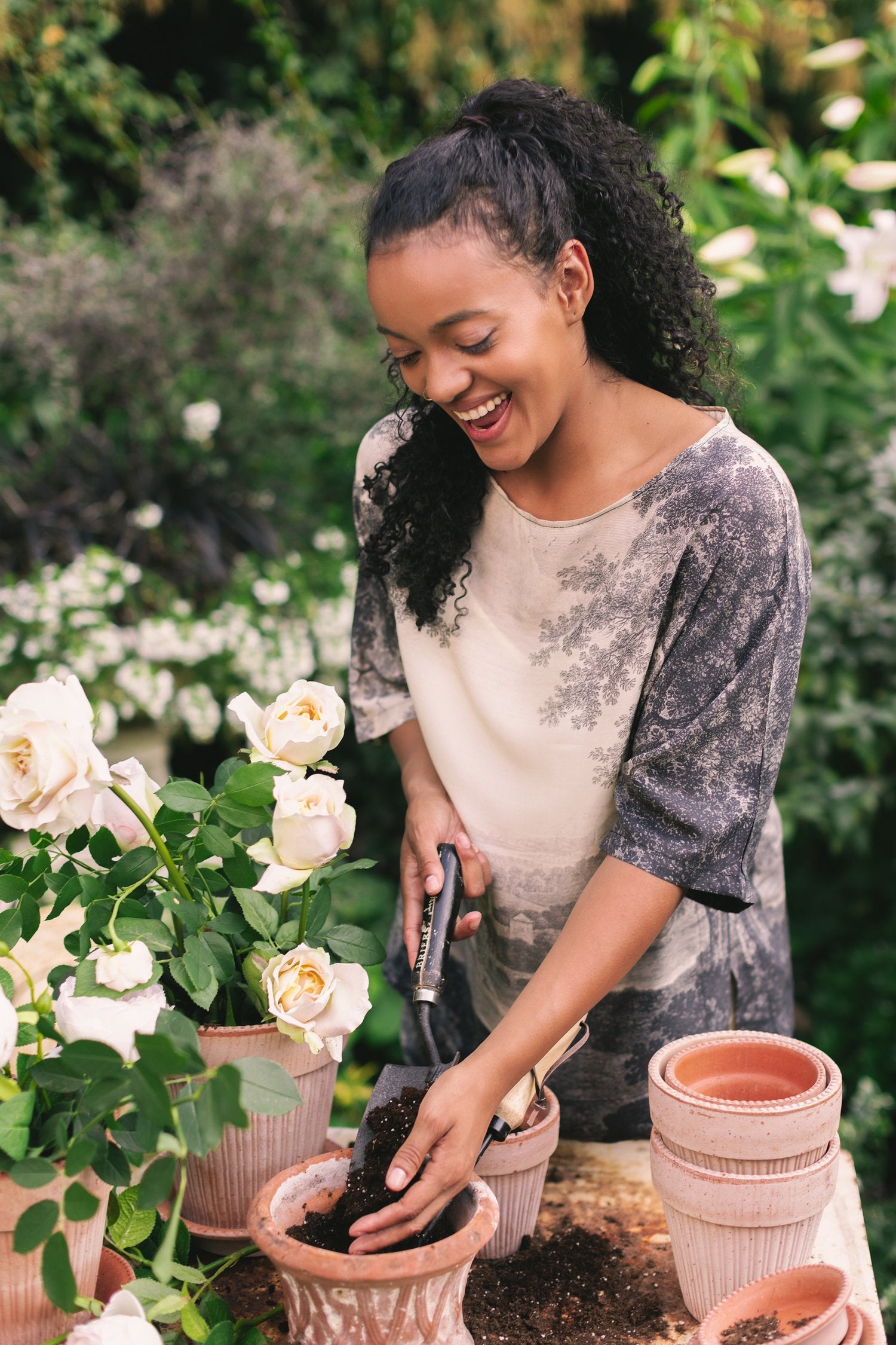 Market Of Stars-Still I Rise Luxe Tee