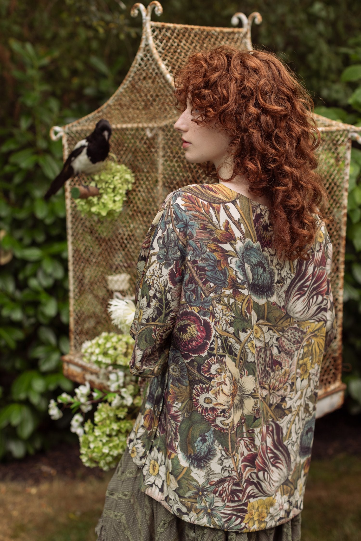 Market Of Stars-Love Grows Wild Luxe Tee