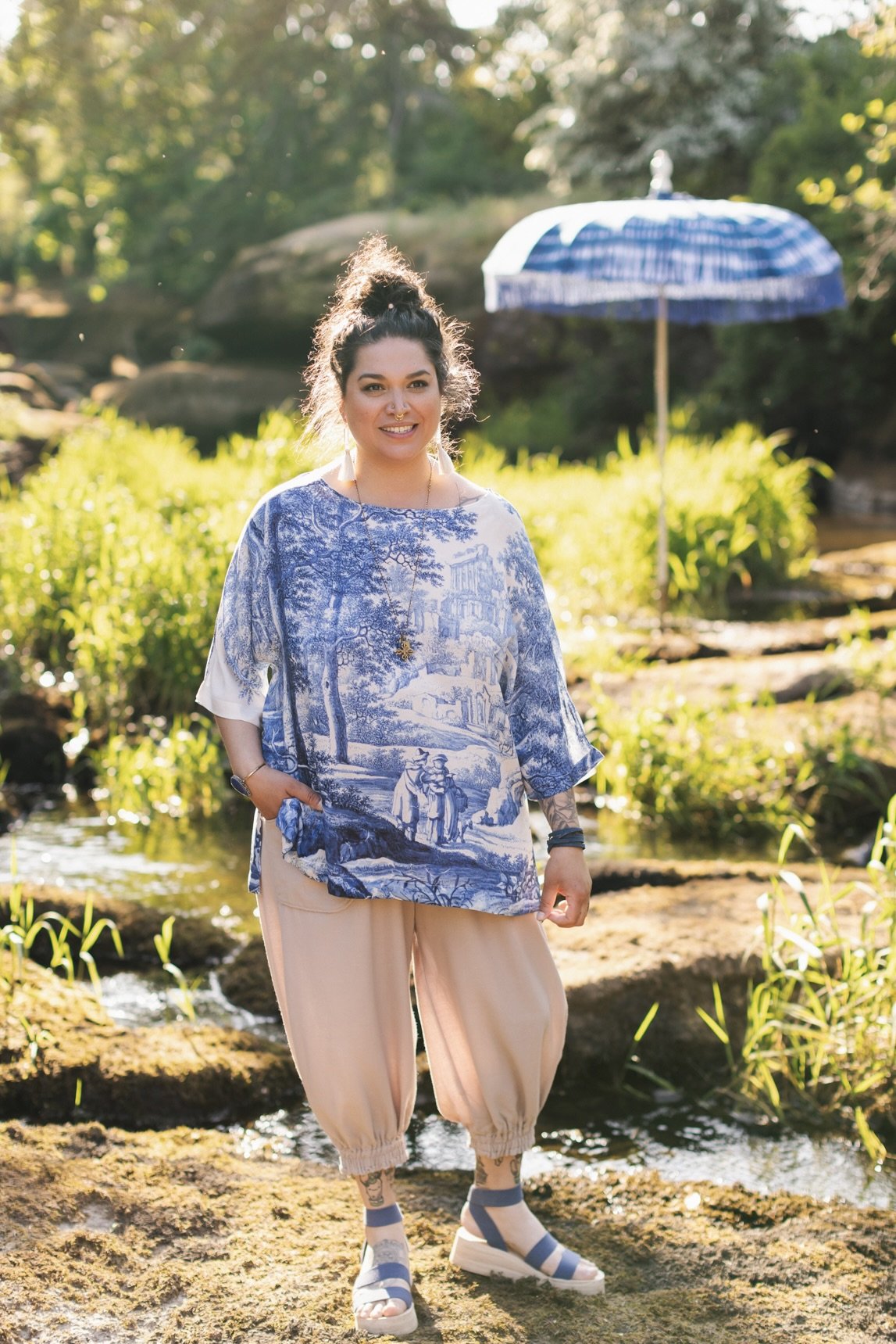 Market Of Stars- Let The Light In Luxe Tee
