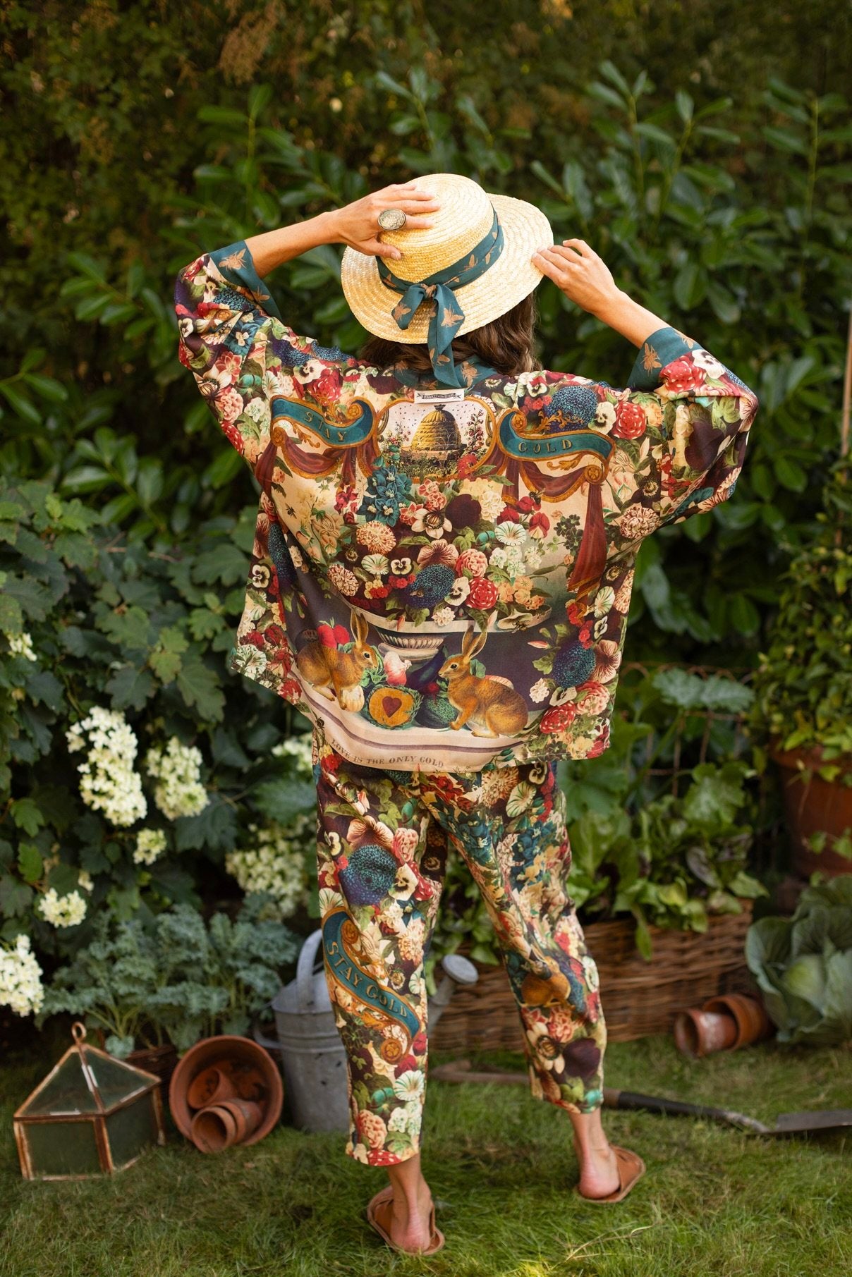 Market Of Stars-Stay Gold Ankle Pants