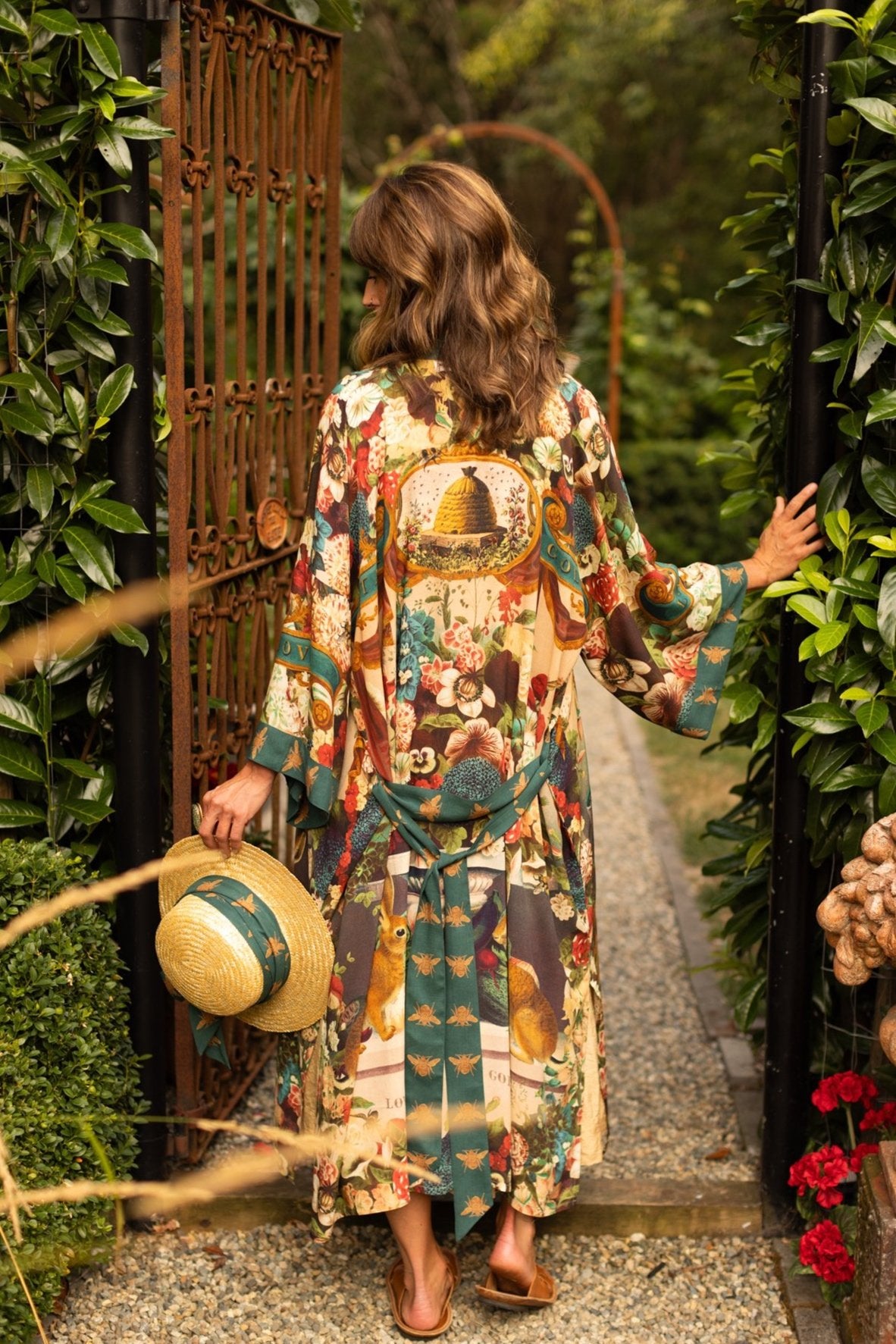 Market of Stars-Stay Gold Opera Duster