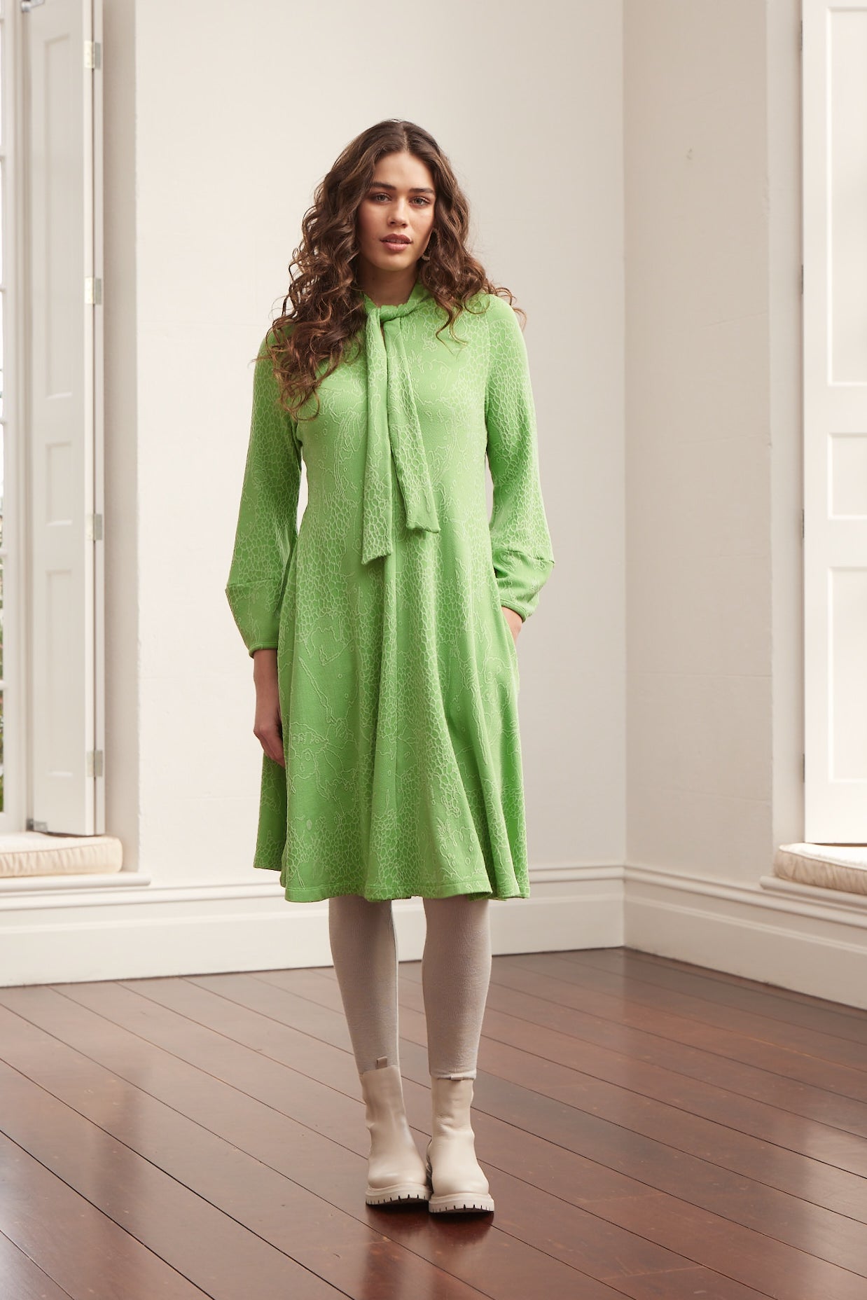 Valia Farmers Wife Dress Apple Green Merino