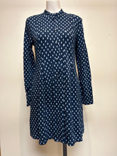 Load image into Gallery viewer, Valia Polka Dot Dixie Coat Navy Blue/White
