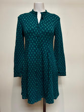 Load image into Gallery viewer, Valia Polka Dot Dixie Coat Emerald
