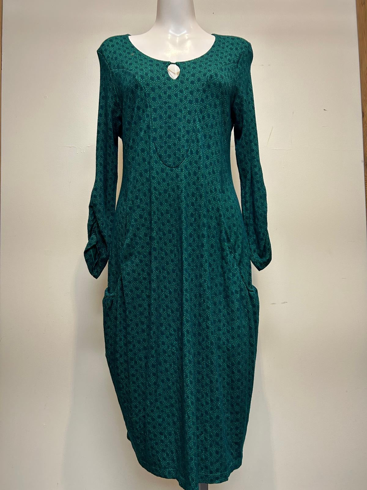 Valia Full Moon Dress Emerald Green Super Deep Pockets