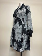 Load image into Gallery viewer, Valia Salome Jacket/Cardigan Black/Light Grey
