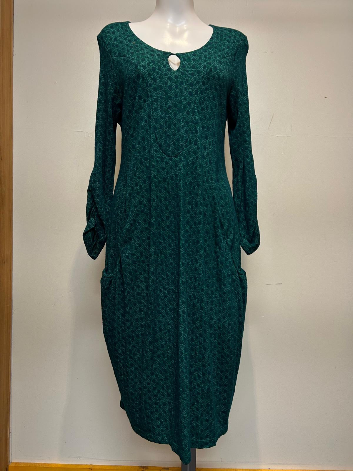 Valia Full Moon Dress Emerald Green Super Deep Pockets