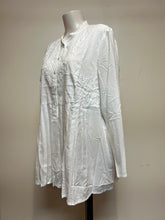 Load image into Gallery viewer, April Cornell Delphine Tunic Plus Size
