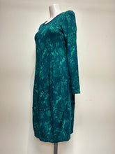 Load image into Gallery viewer, Valia Fitted Floral Dress Emerald Green - The Wild Rose
