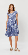 Load image into Gallery viewer, Valia Maggie Printed Dress
