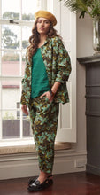 Load image into Gallery viewer, Valia Amelie Jacket Green Print
