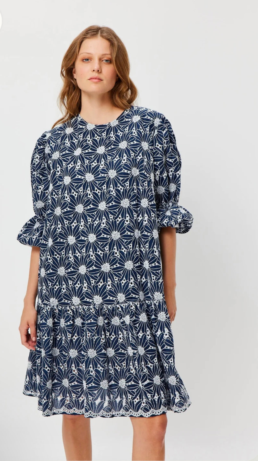 Valia Trouville Dress Navy/White Lace Dress