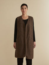 Load image into Gallery viewer, Cut Loose Boiled Wool Long Vest Brown
