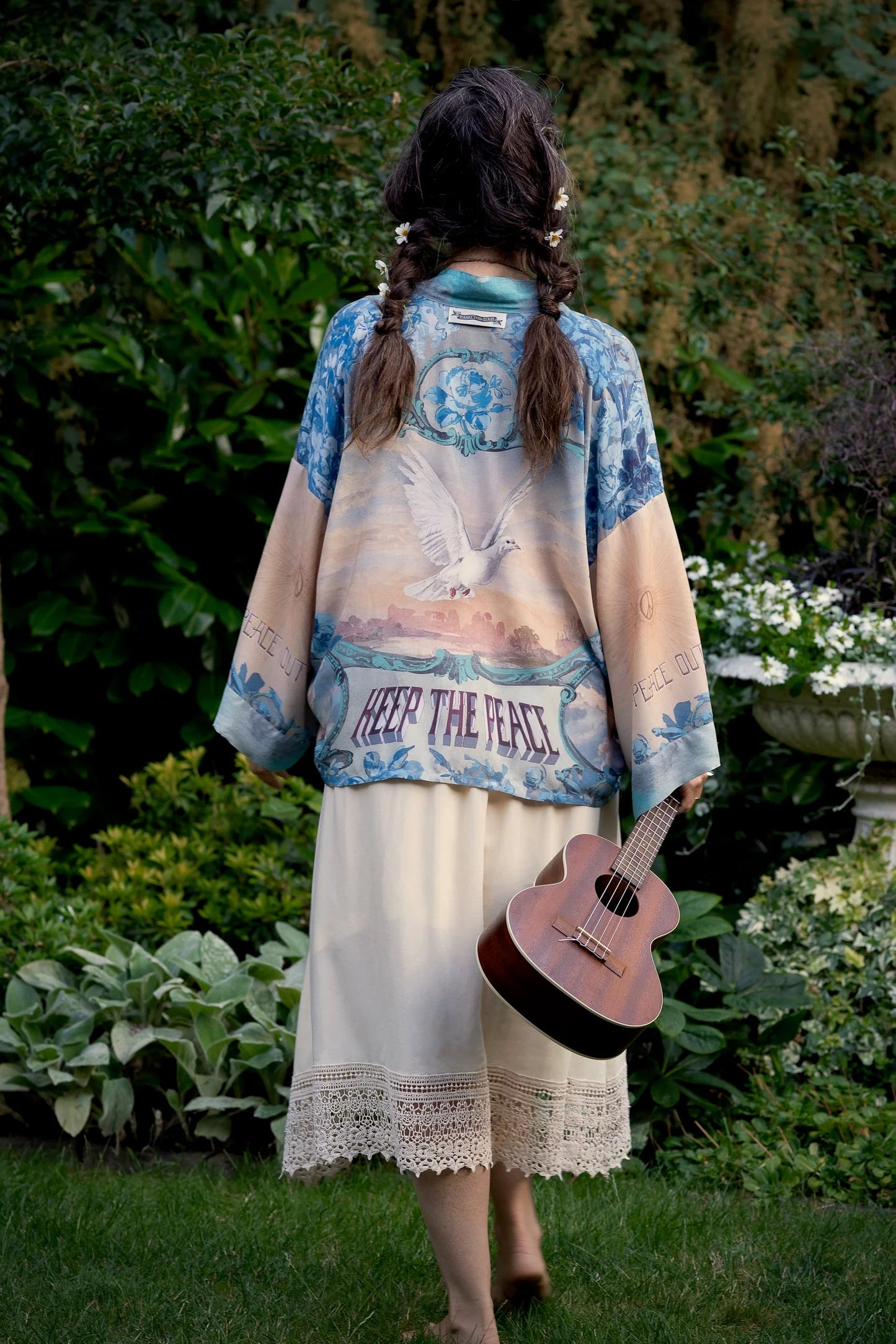 Market Of Stars-Peace Out Cropped Cardigan