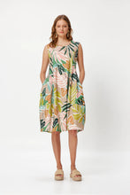 Load image into Gallery viewer, Valia Gracie Dress Cayman Print
