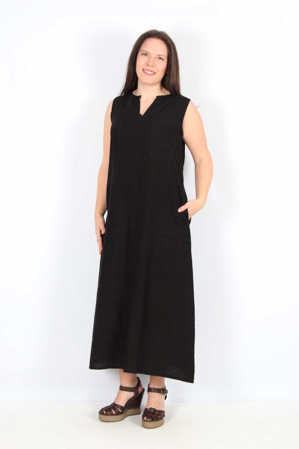 Cut Loose V Neck Linen Maxi Black