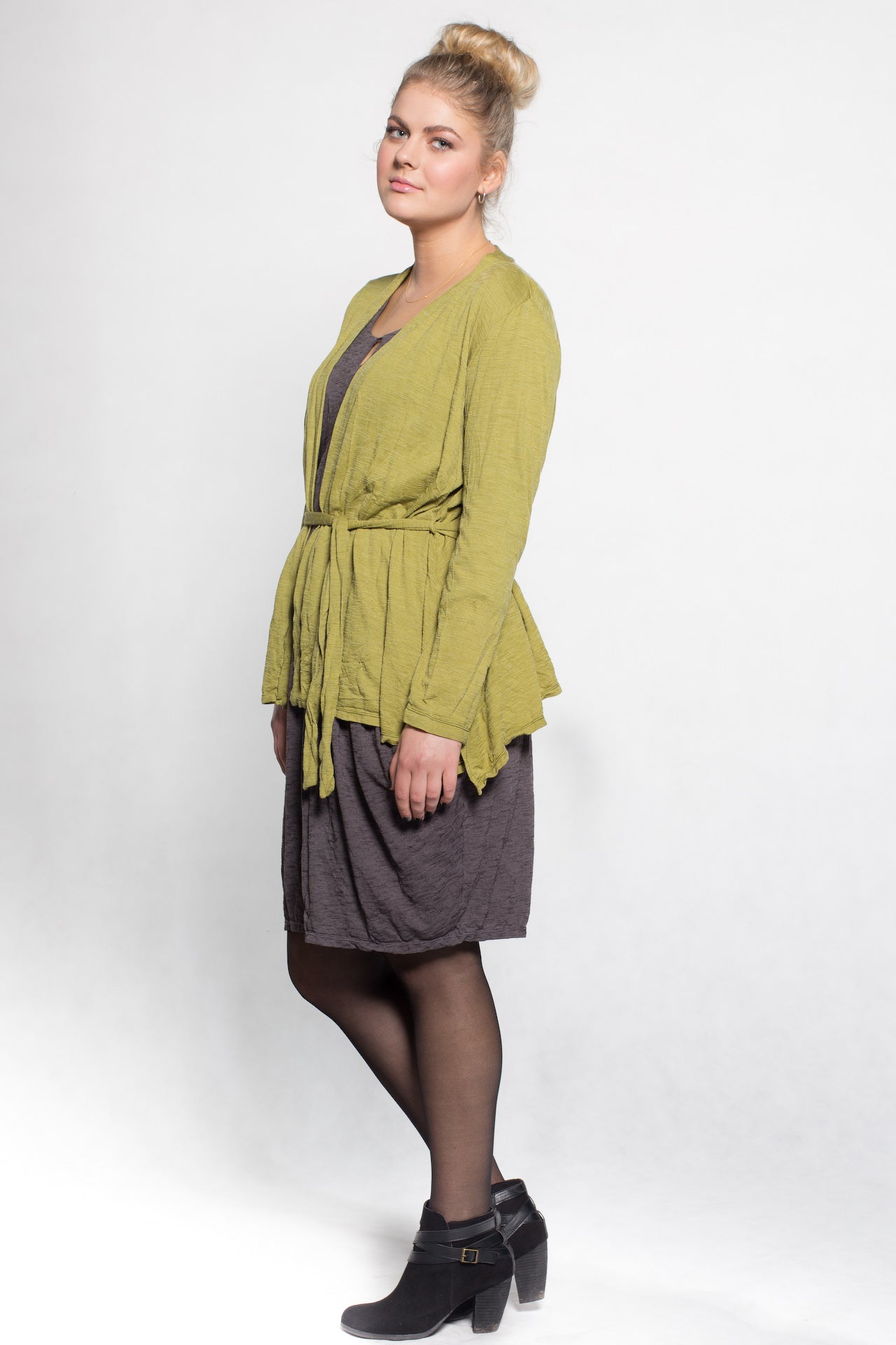 Valia Clothing Ultra Soft Merino Wool Long Weekend Cardigan Moss