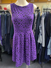 Load image into Gallery viewer, Eveline Street Fit &amp; Flare Short Dress-Purple Geometric
