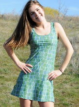 Load image into Gallery viewer, Nuu-Muu Scoop Neck Pocket “JADE”
