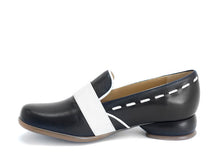 Load image into Gallery viewer, FLUEVOG Fellowship REMA Black/white buckle
