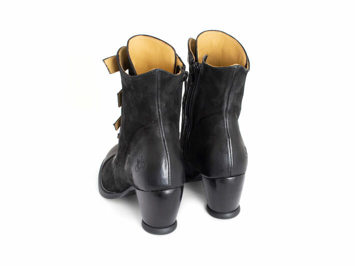 Fluevog East End Lakewood Buckled Ankle Boots Black no