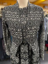 Load image into Gallery viewer, Eveline Street Fitted Stretch Jacket-Black and White  Pinwheel
