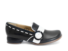 Load image into Gallery viewer, FLUEVOG Fellowship REMA Black/white buckle
